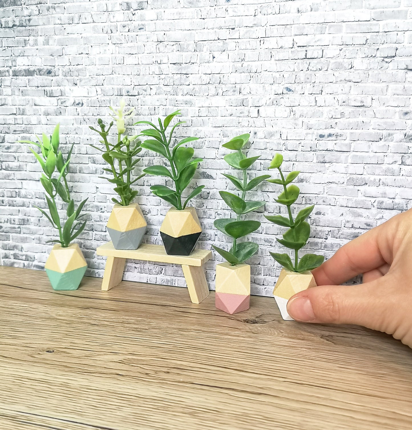Modern miniature plant in a wooden pot, dollhouse decoration, miniature accessories