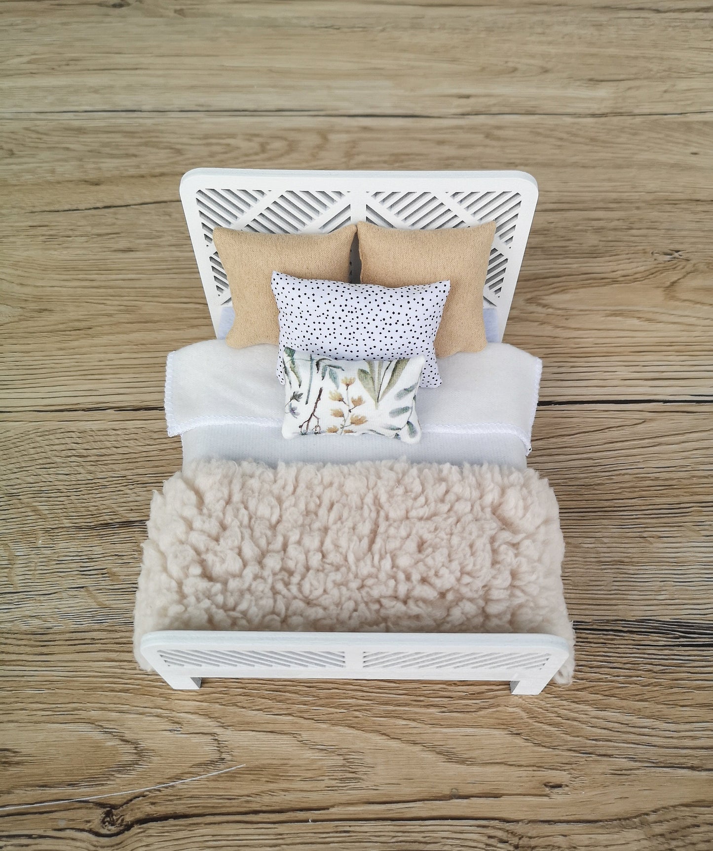 Dollhouse double bed 1:12 scale, Diagonals 1 ,miniature furniture bundle (perfect for Ikea Dollhouse)