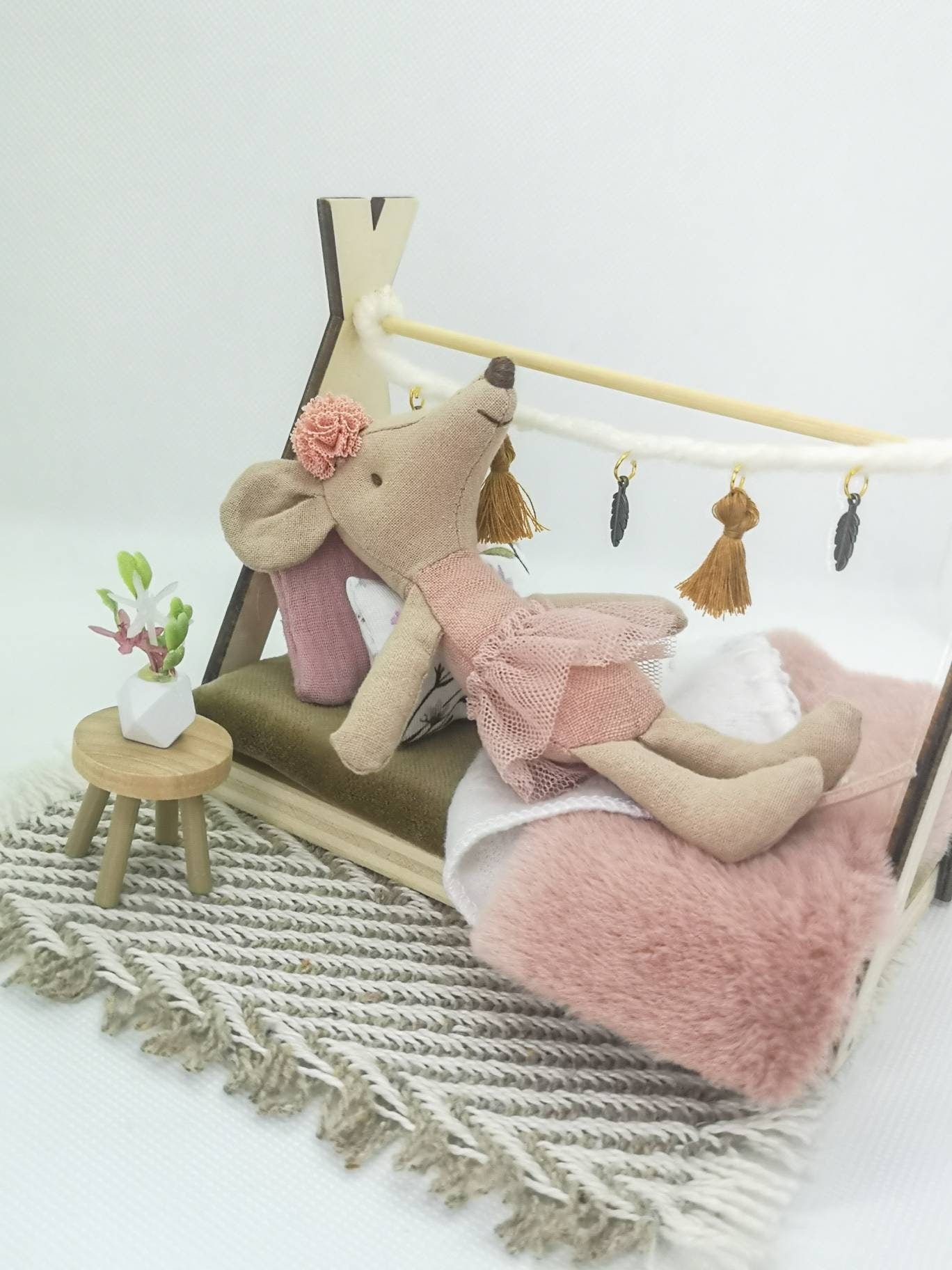 Dolhouse miniature 1:12 scale furniture / Blush/ kids room / bed / maileg mouse / wooden furniture