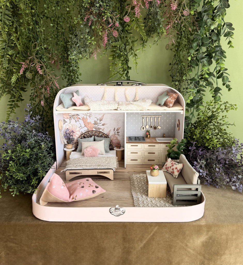 Cozy Pastel Retreat – Large Suitcase Dollhouse