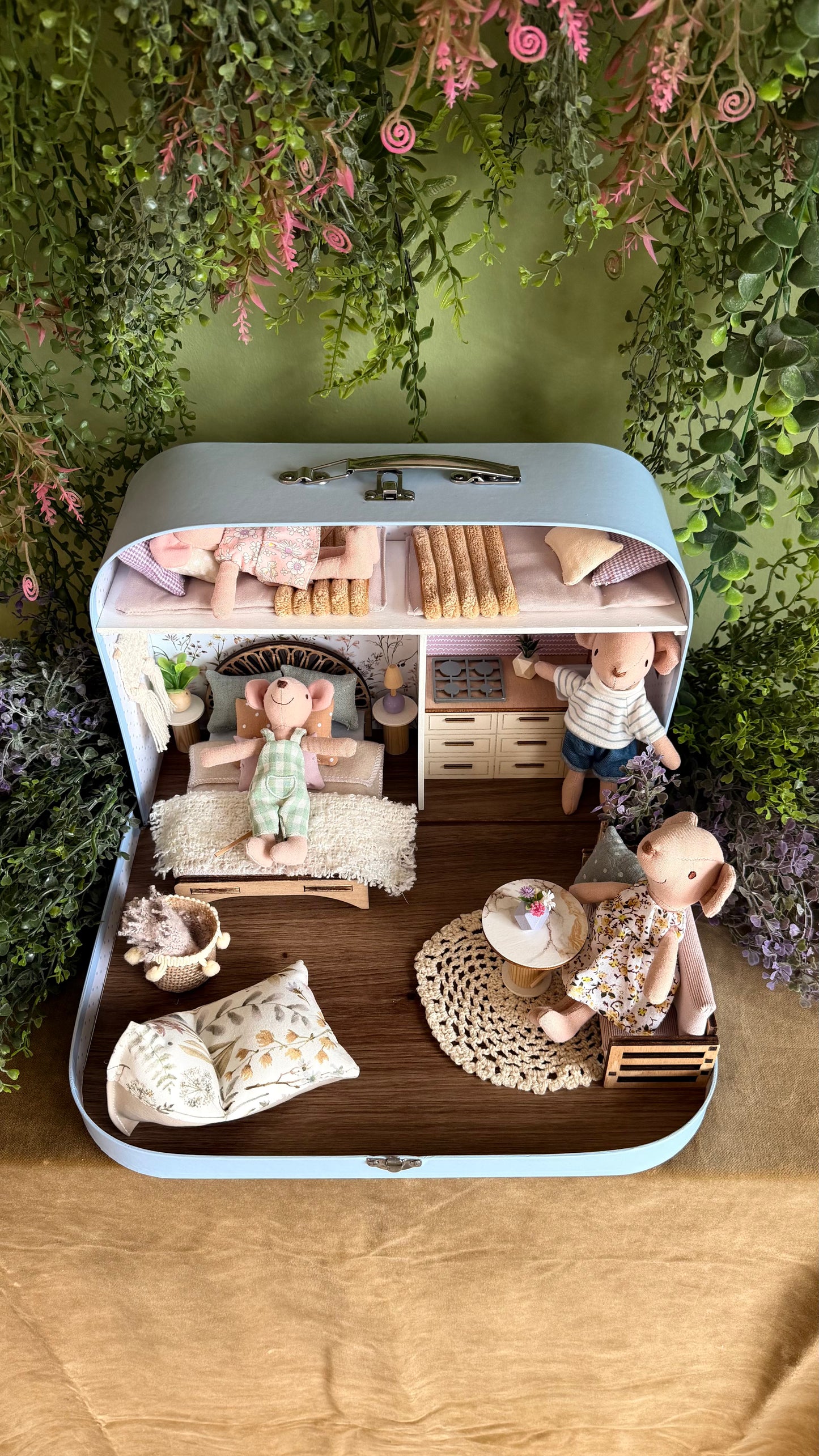 Lavender Luxe – Large Suitcase Dollhouse