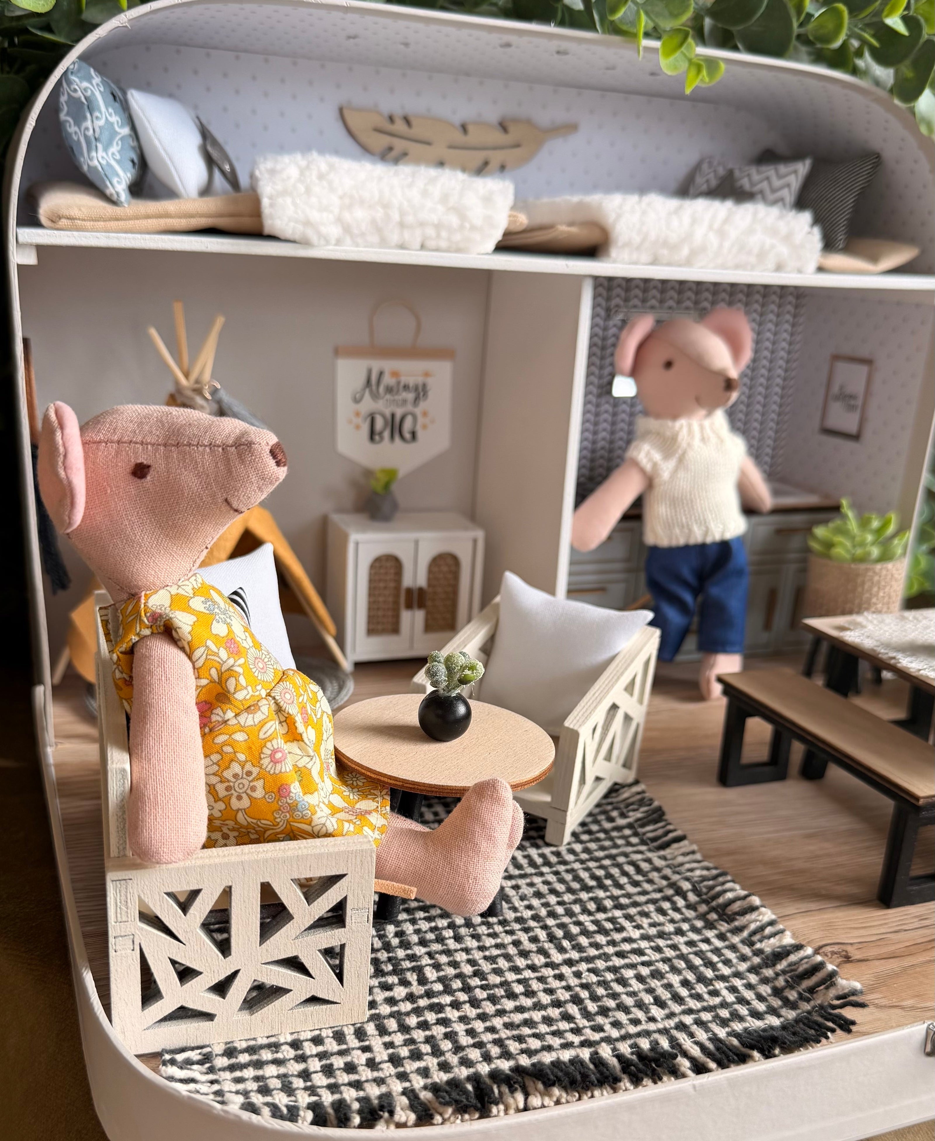 The Sleepover Suite – Large Suitcase Dollhouse