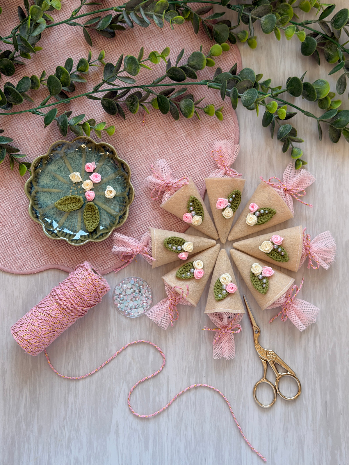 How to make a tiny Schultüte