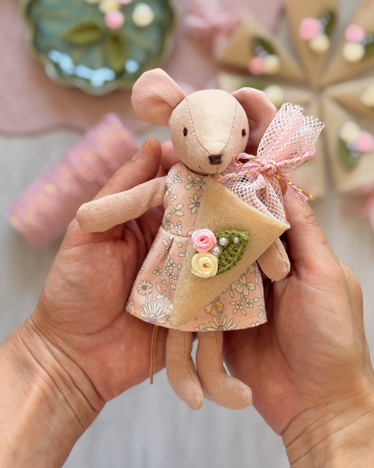 How to make a tiny Schultüte
