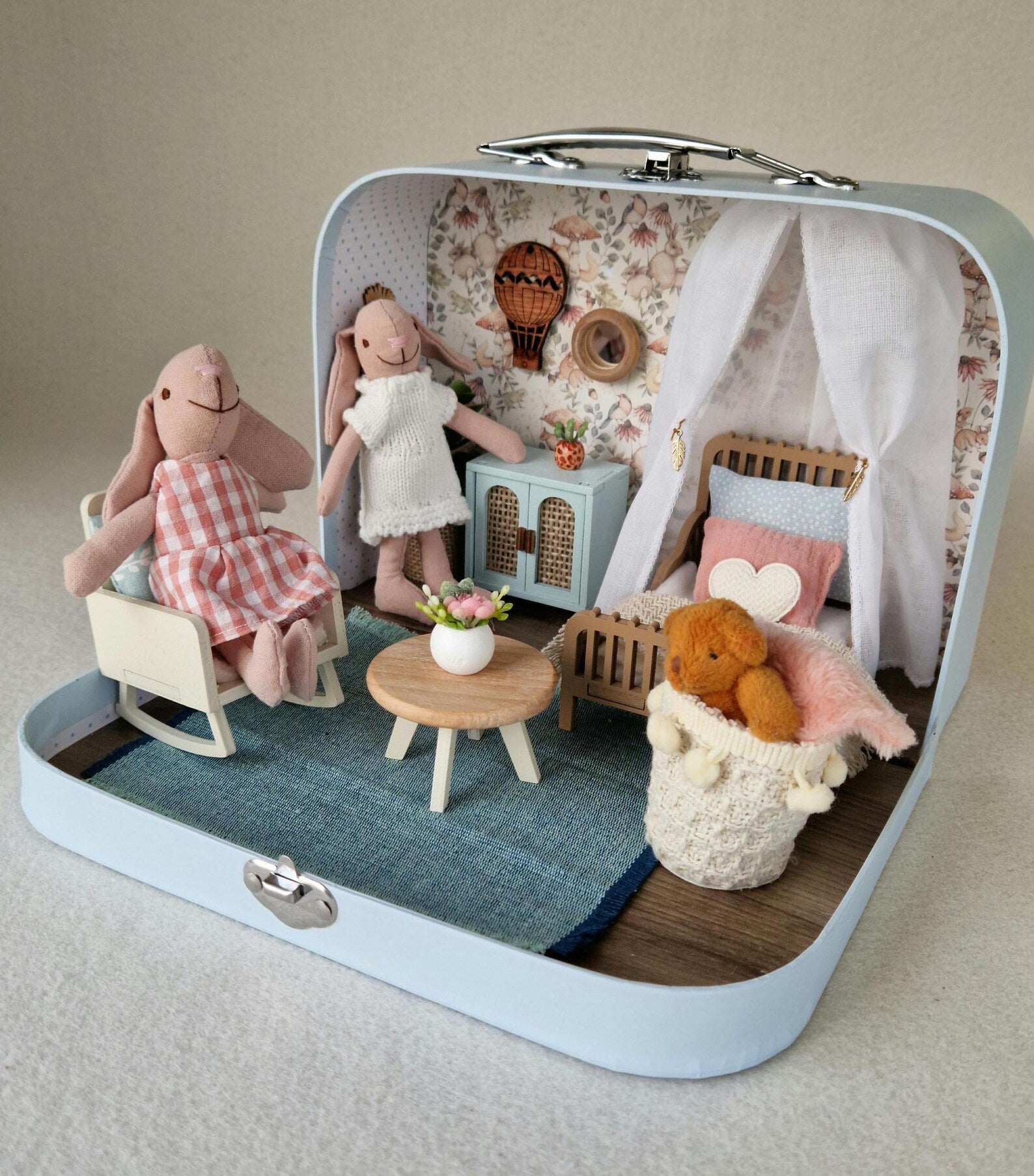 Small Dollhouse in a Suitcase , Little Forest , Dollhouse, Miniature furniture, 1:12 scale, Maileg mouse house