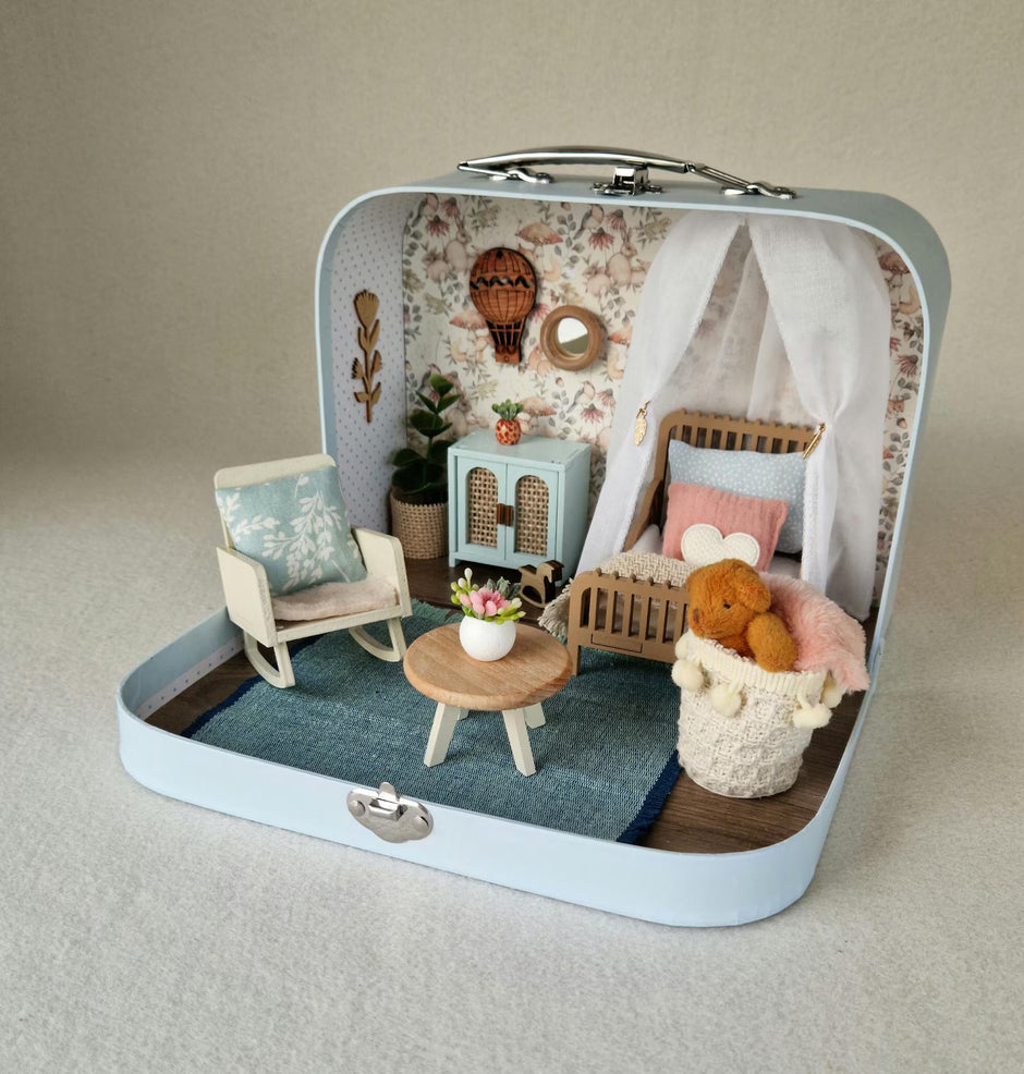 Small Dollhouse in a Suitcase , Little Forest , Dollhouse, Miniature furniture, 1:12 scale, Maileg mouse house