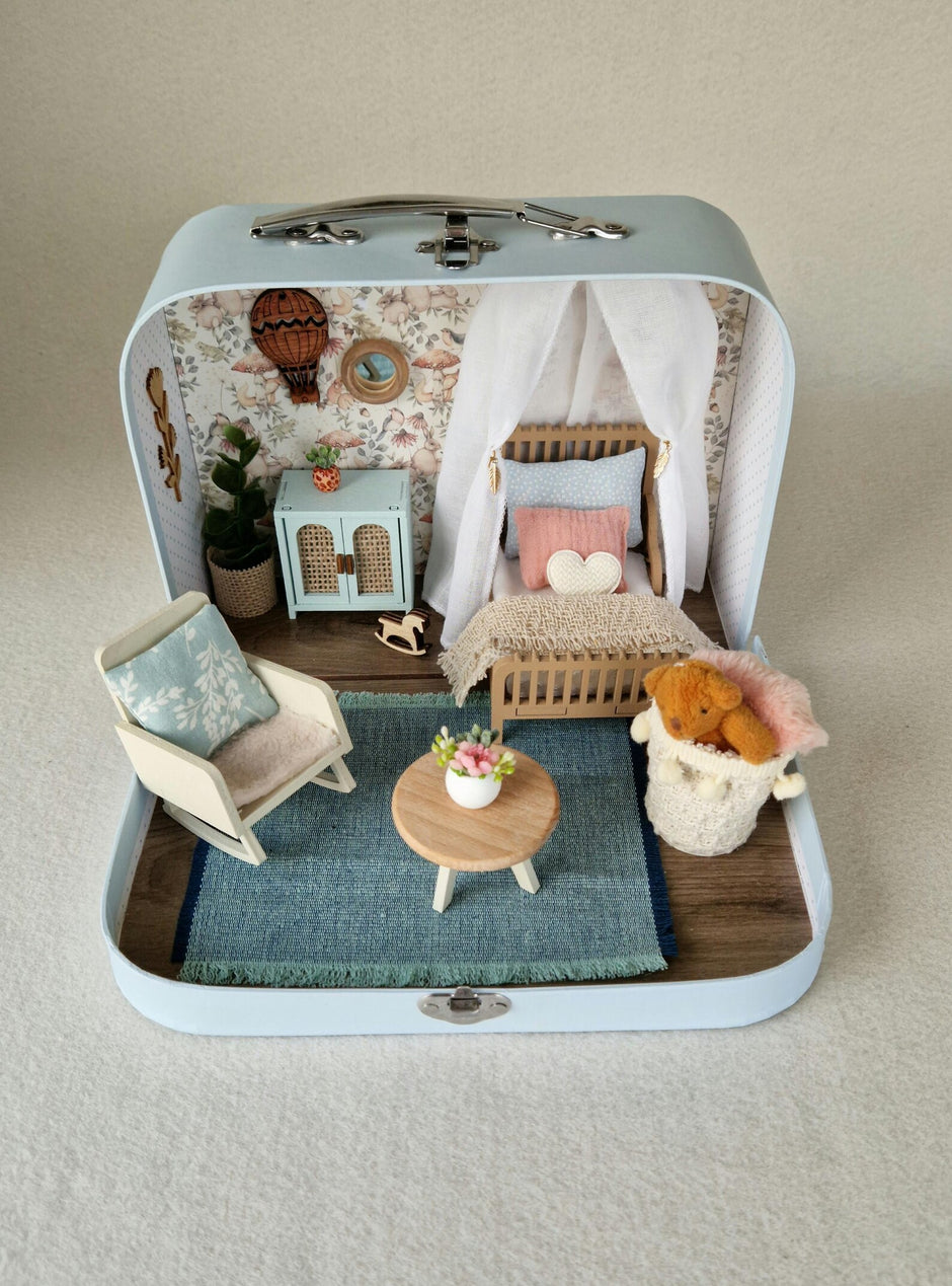 Small Dollhouse in a Suitcase , Little Forest , Dollhouse, Miniature furniture, 1:12 scale, Maileg mouse house