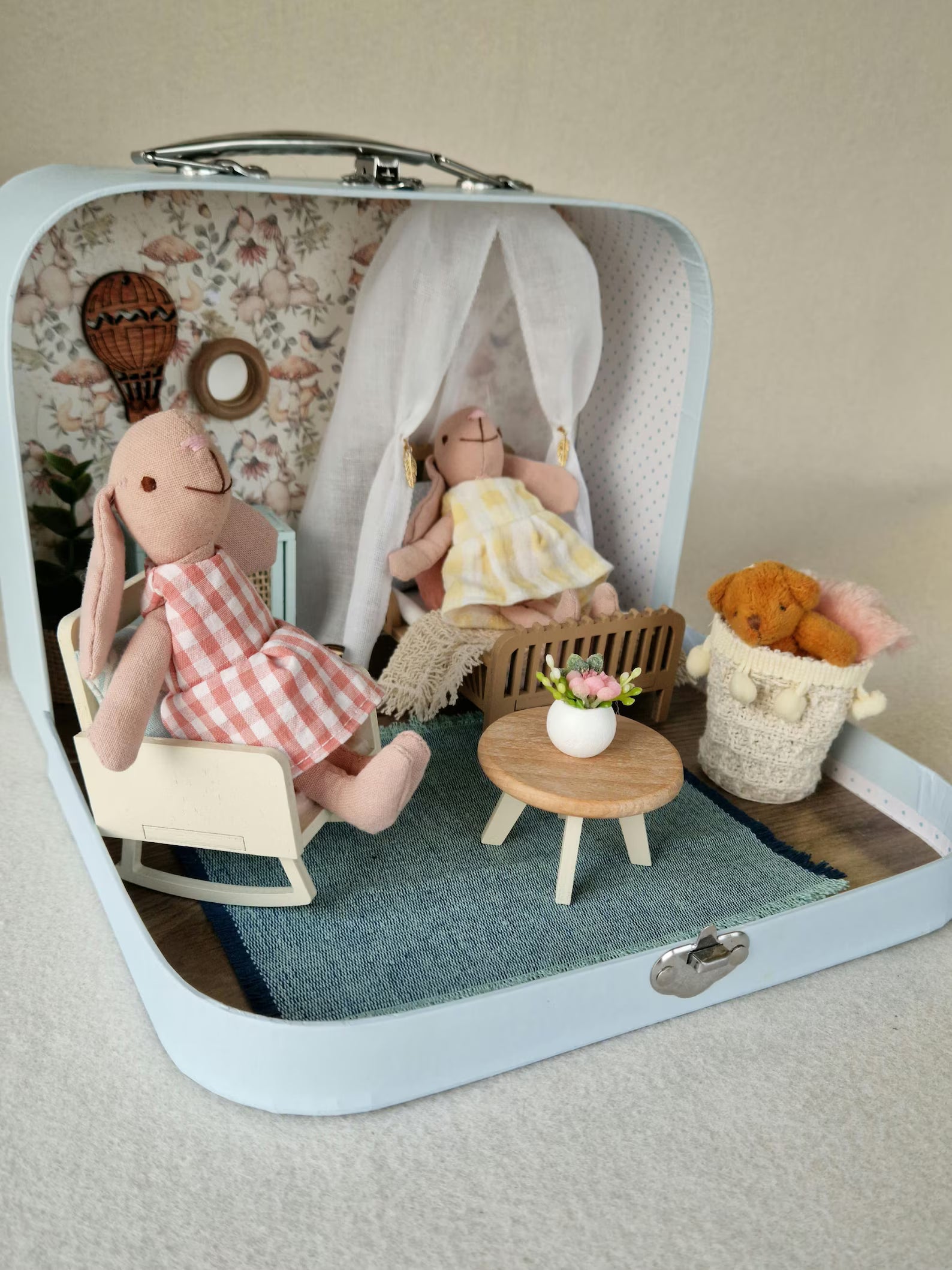 Small Dollhouse in a Suitcase , Little Forest , Dollhouse, Miniature furniture, 1:12 scale, Maileg mouse house