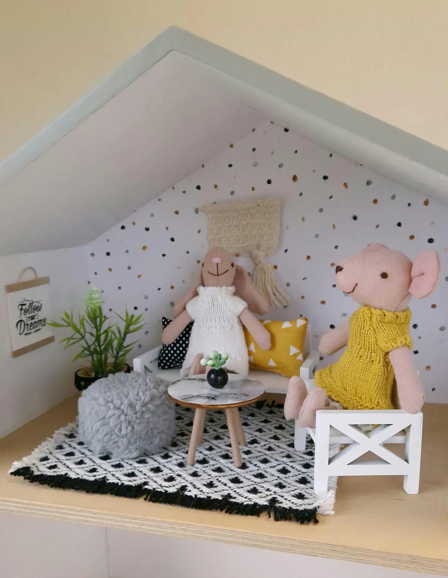 Miniature living room bundle 1:12 scale, Luxe Comfort, modern dollhouse furniture (perfect for Ikea Flisat Dollhouse)