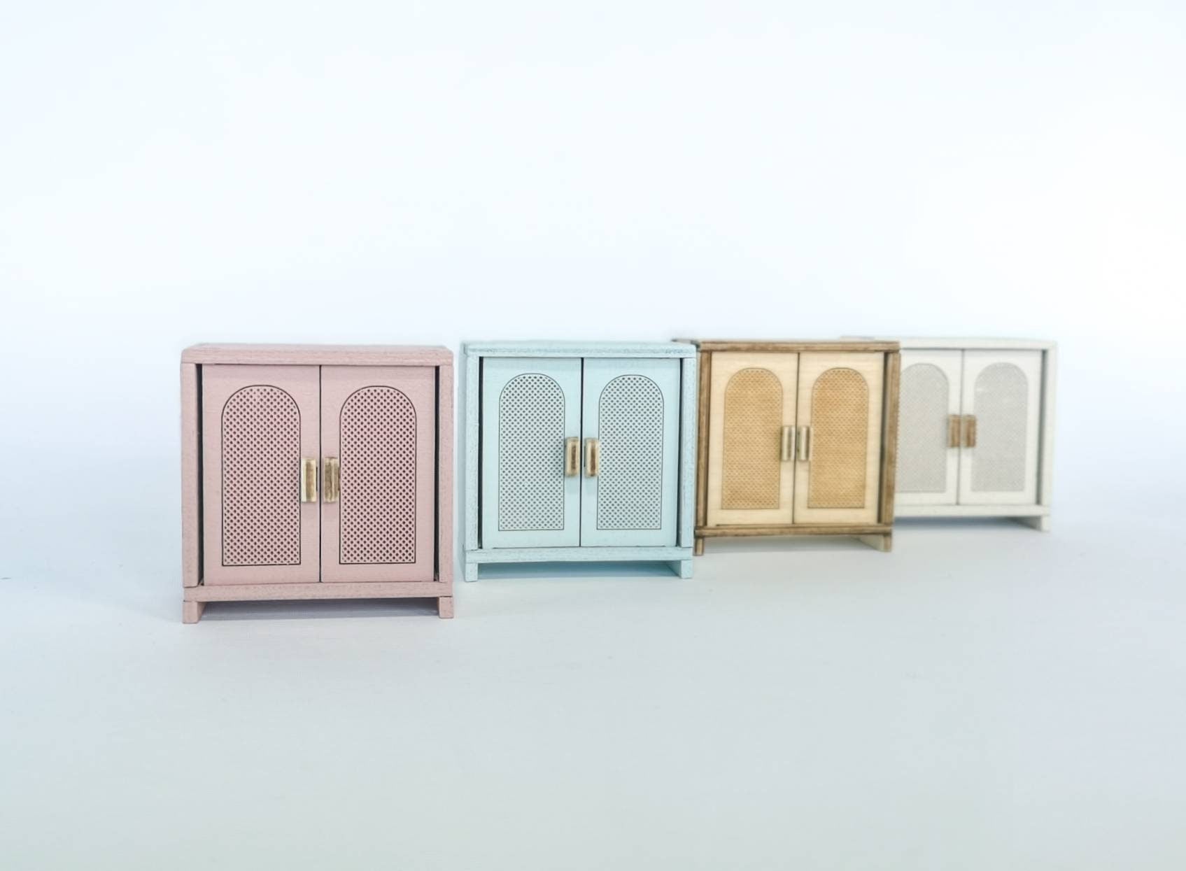 Puppenhausschrank, Miniatur-Sidebord, moderne Miniatur-Maileg-Mäusemöbel, Maßstab 1:12