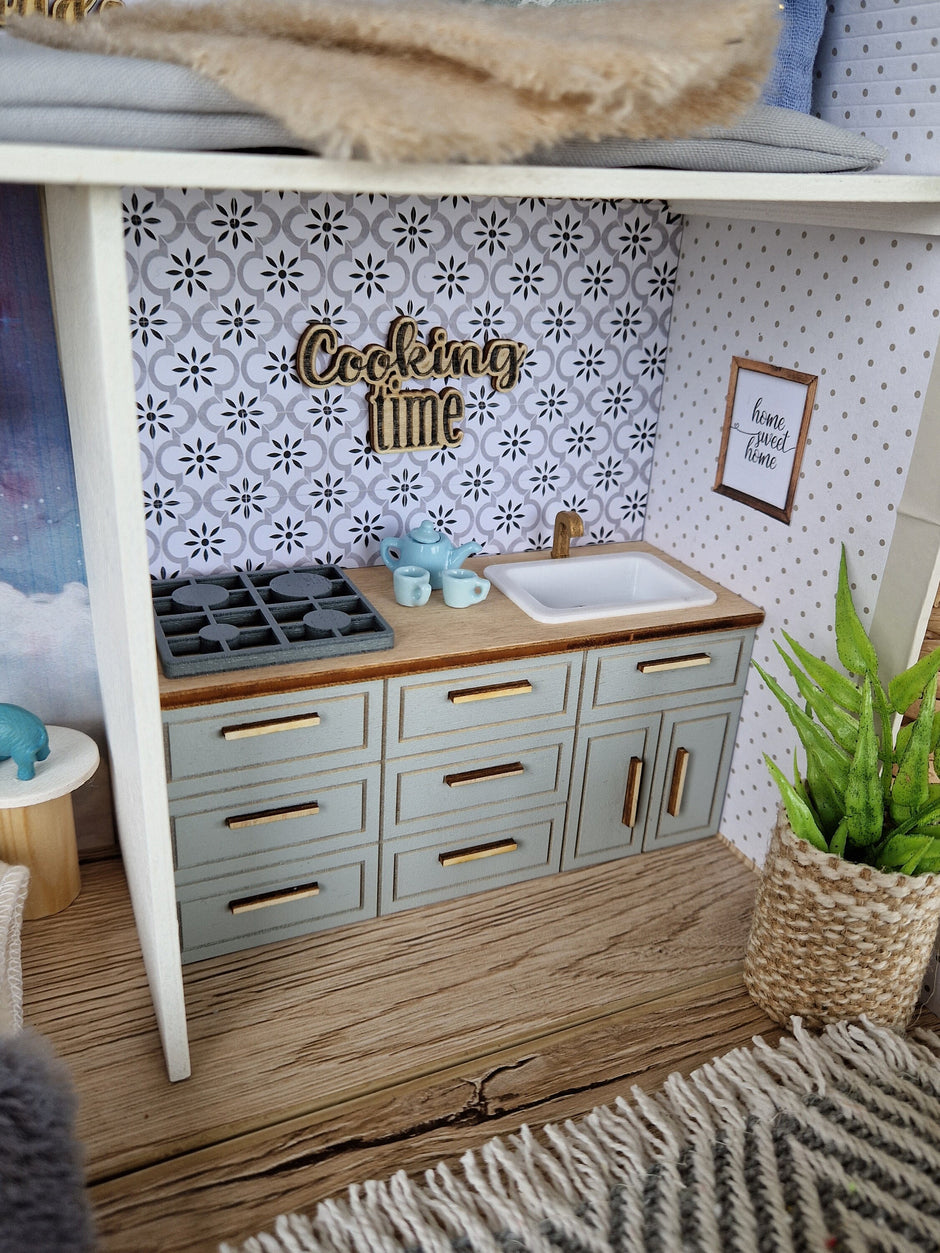 Blueberry Haven – Large Suitcase Dollhouse, handmade in Slovenia – photo 2