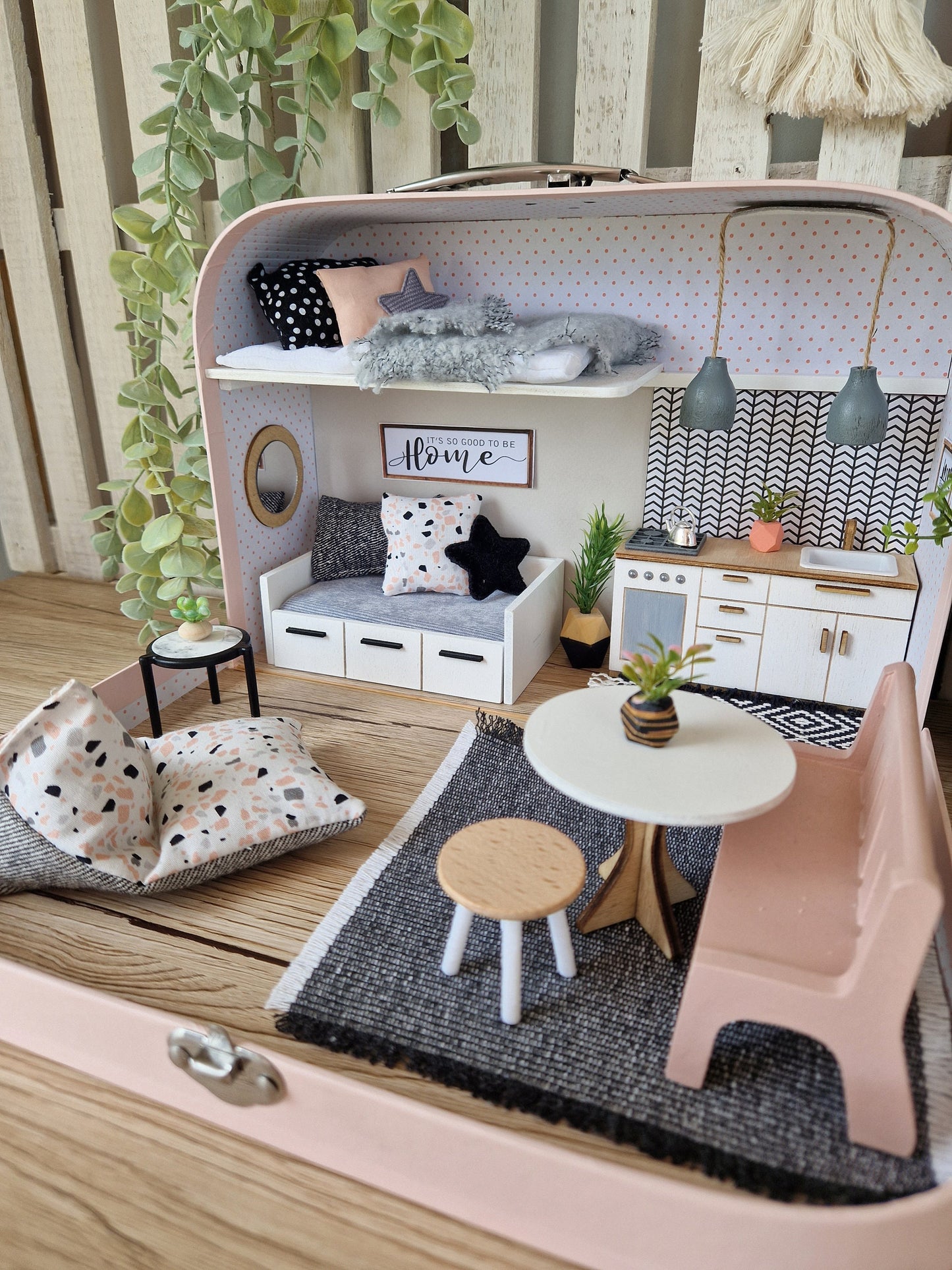 Medium Dollhouse in a Suitcase, Blush Blueberry, Miniature furniture in 1:12 scale, Maileg mouse house