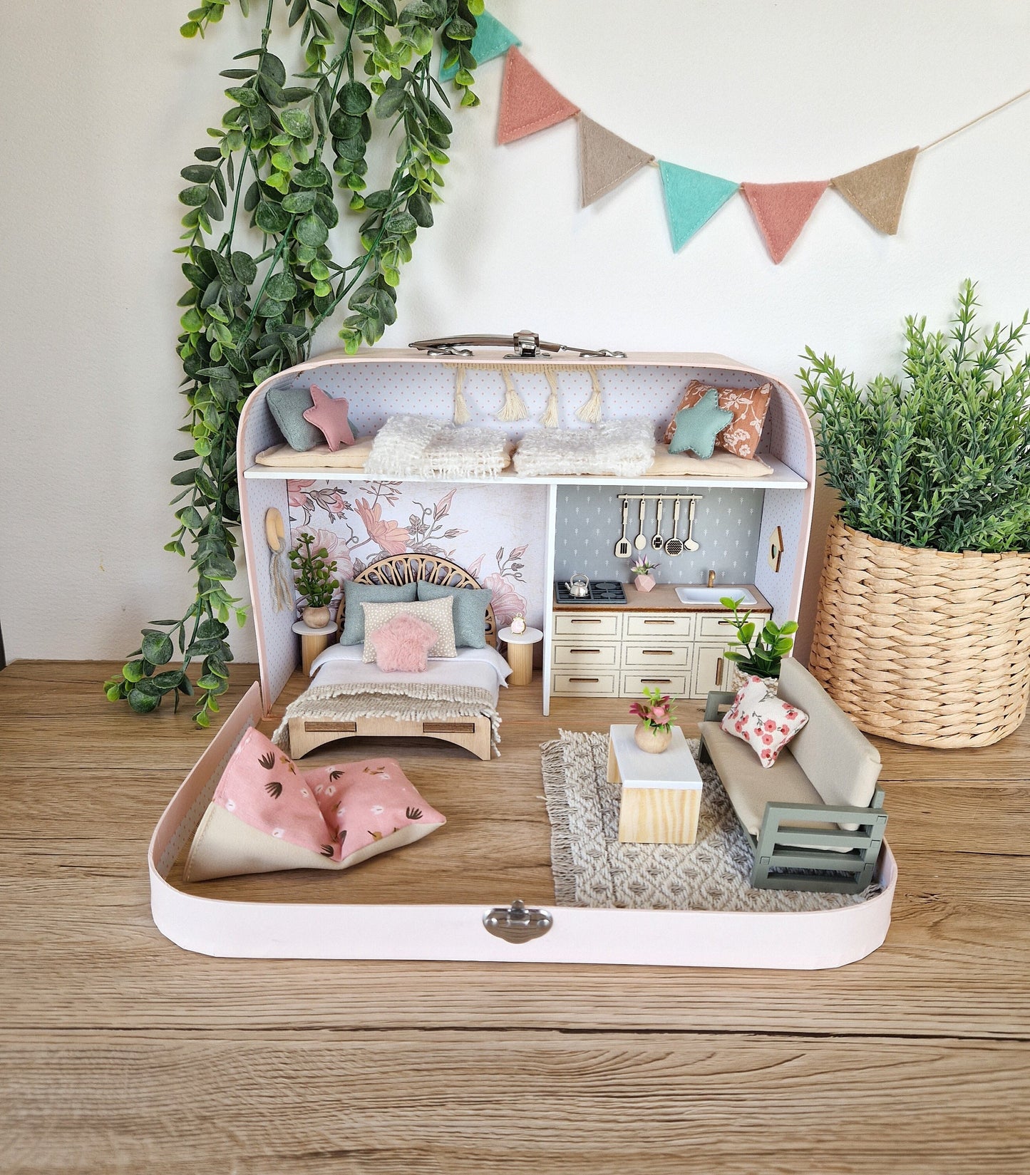 Cozy Pastel Retreat – Large Suitcase Dollhouse