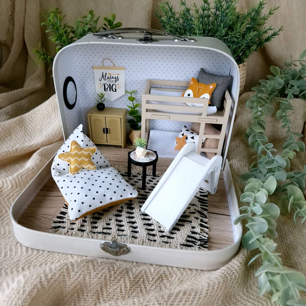 Tiny Joy – Puppenhaus im kleinen Koffer