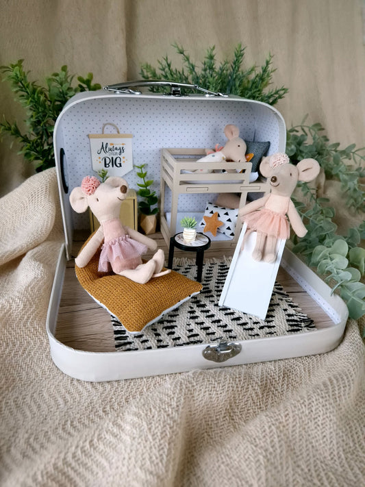 Tiny Joy - Small Suitcase Dollhouse