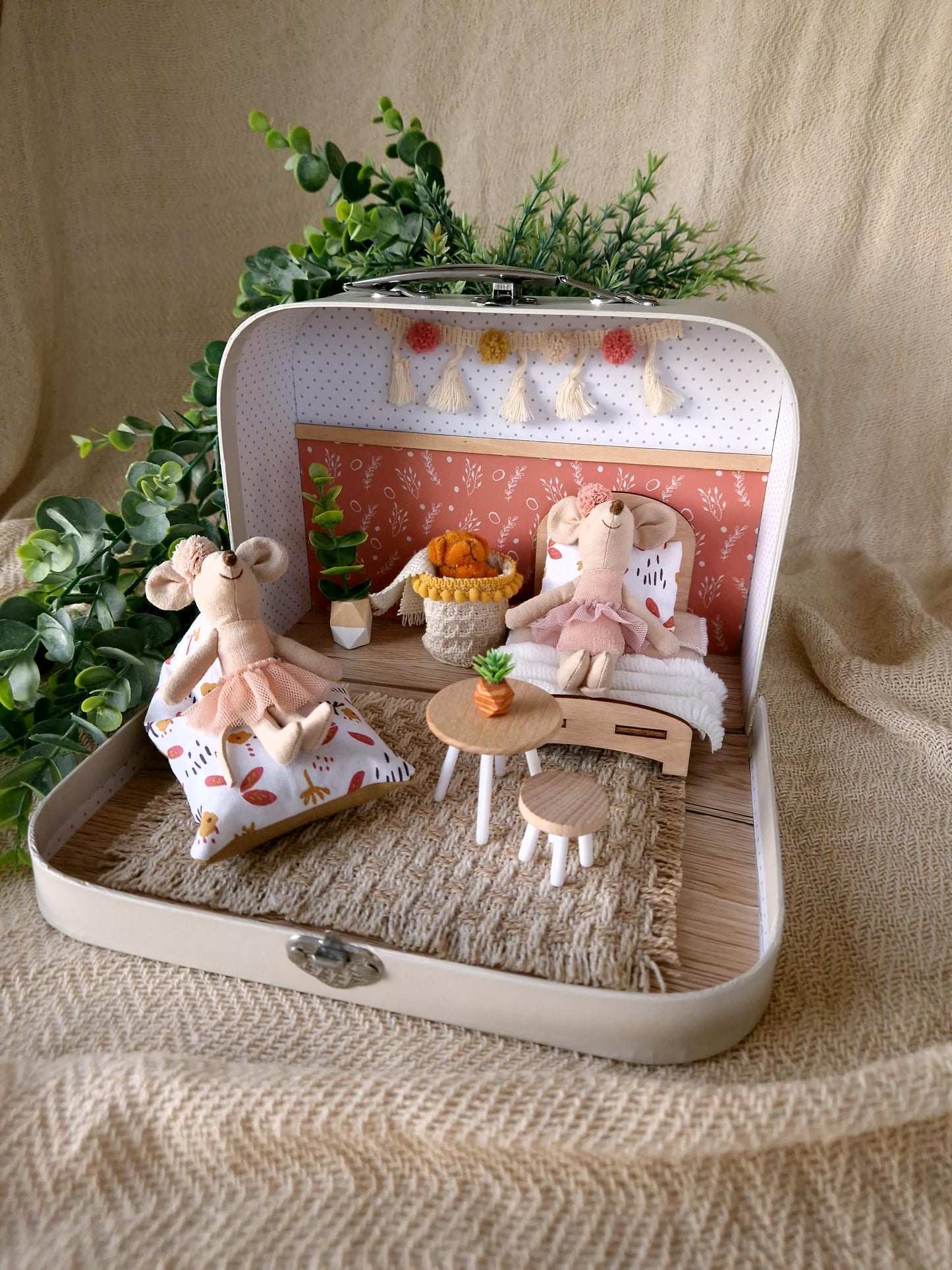 Small Dollhouse in a Suitcase , Cozy Pink, Dollhouse, Miniature furniture, 1:12 scale, Maileg mouse house