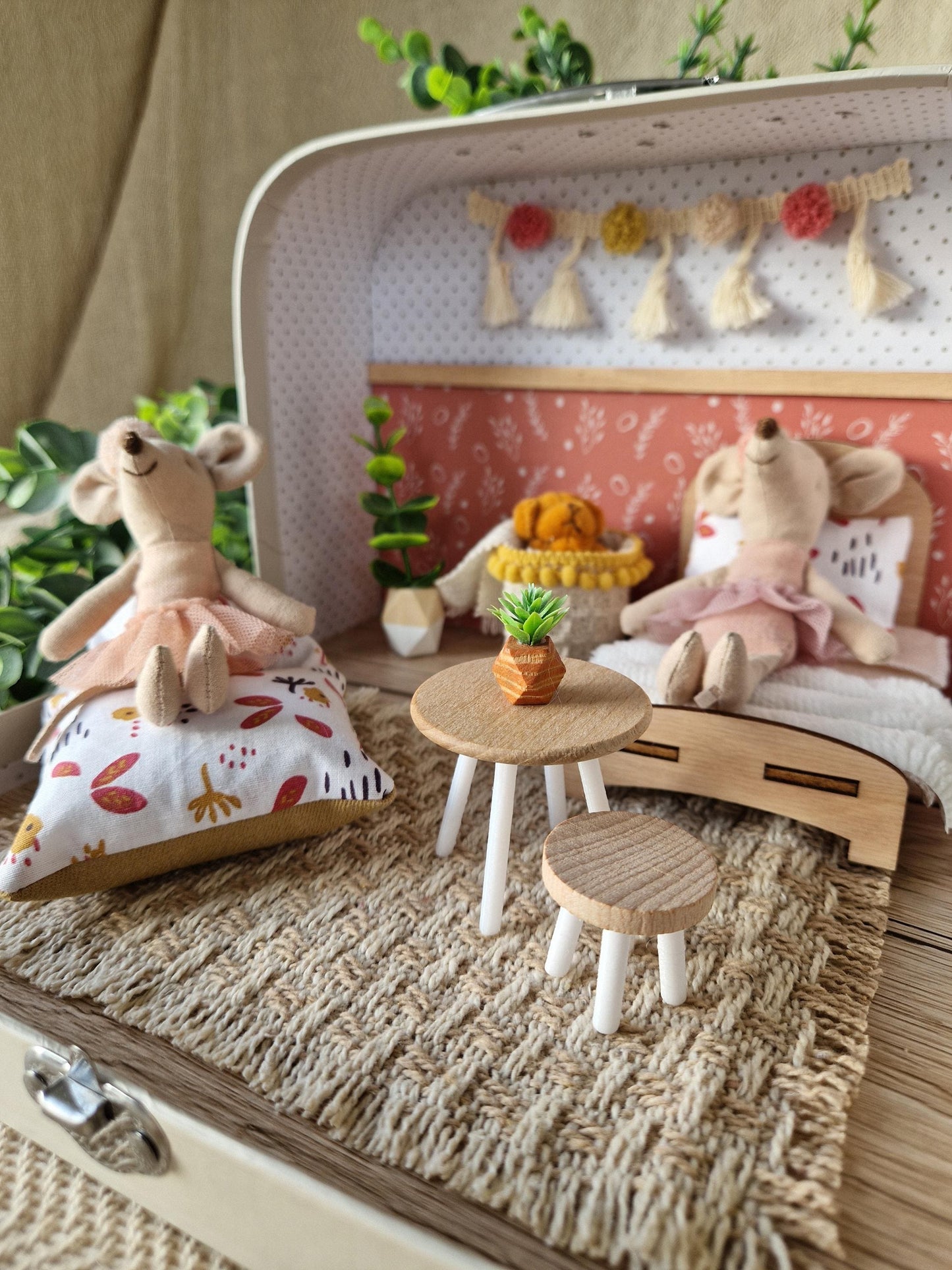 Small Dollhouse in a Suitcase , Cozy Pink, Dollhouse, Miniature furniture, 1:12 scale, Maileg mouse house