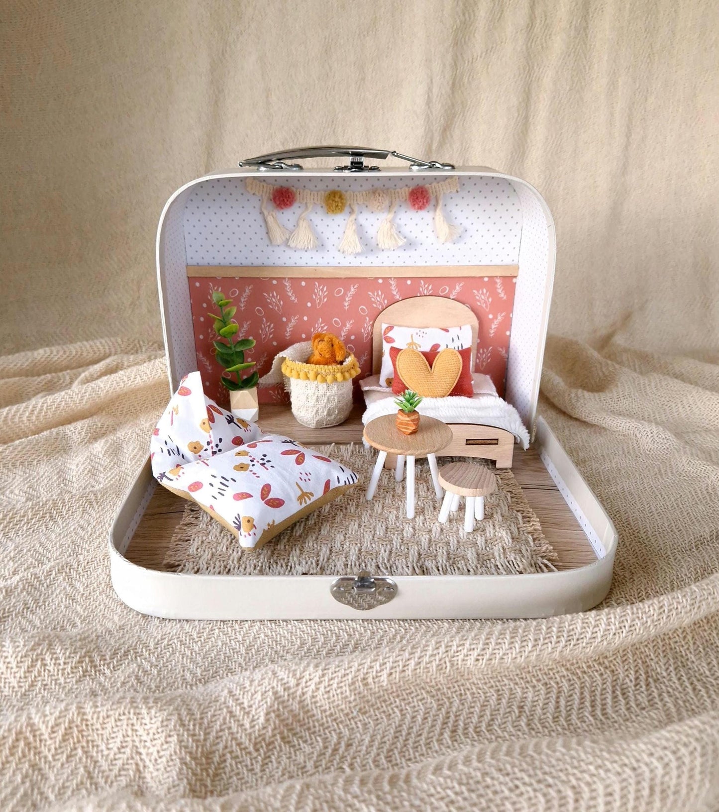 Small Dollhouse in a Suitcase , Cozy Pink, Dollhouse, Miniature furniture, 1:12 scale, Maileg mouse house