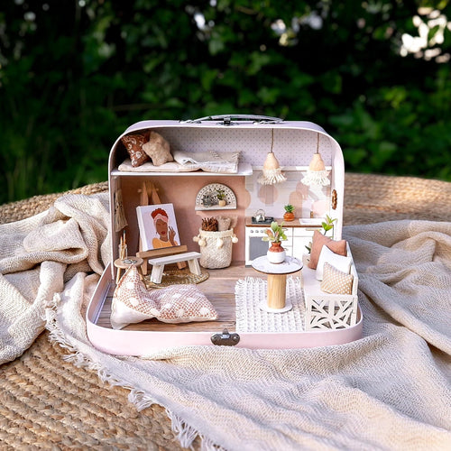 Bohemian – Medium Suitcase Dollhouse
