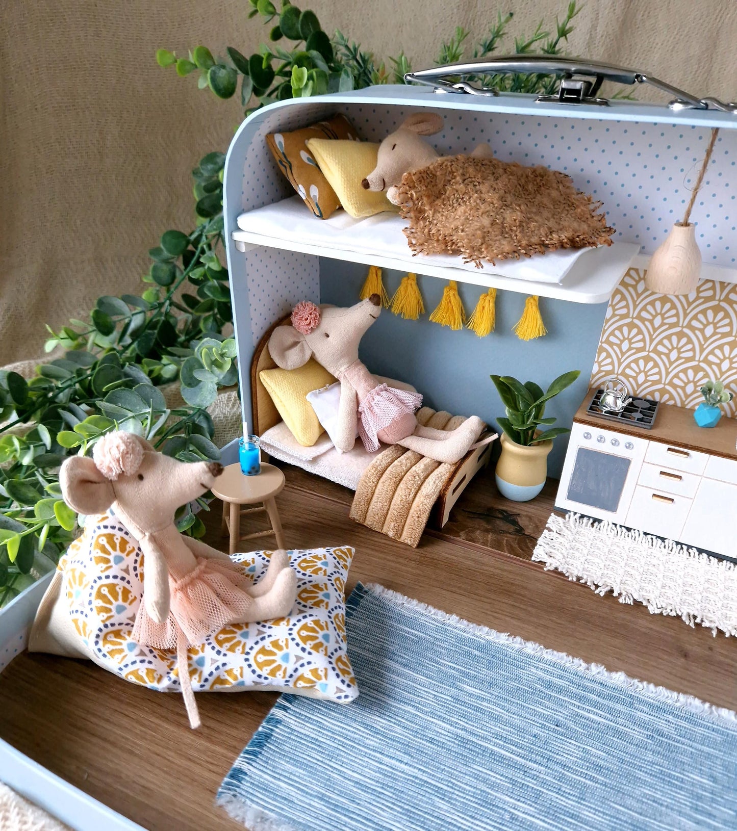 Medium Dollhouse in a Suitcase, Daydreams & Sunshine, Miniature furniture in 1:12 scale, Maileg mouse house