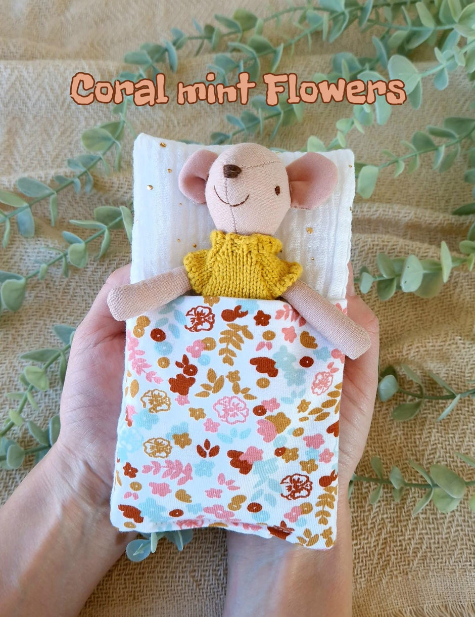 Soft Fabric Sleeping Bag – Vintage Flowers, 1:12 Scale