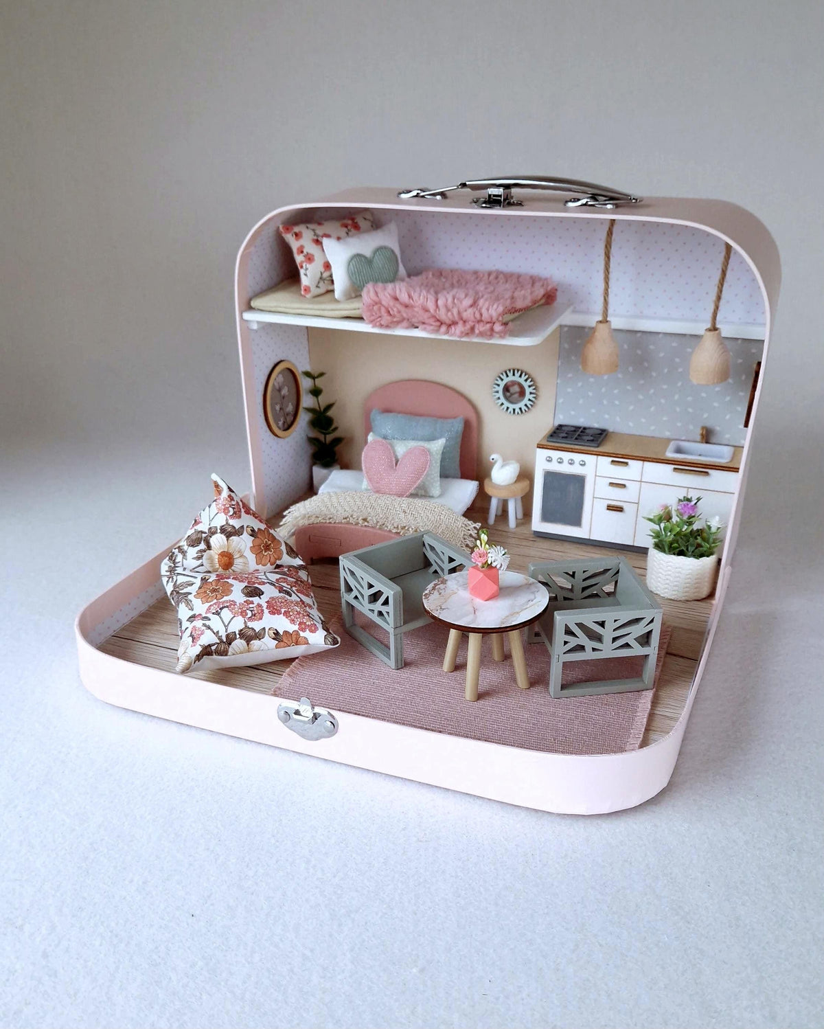 Spring Breeze – Medium Suitcase Dollhouse, handmade in Slovenia – photo 9