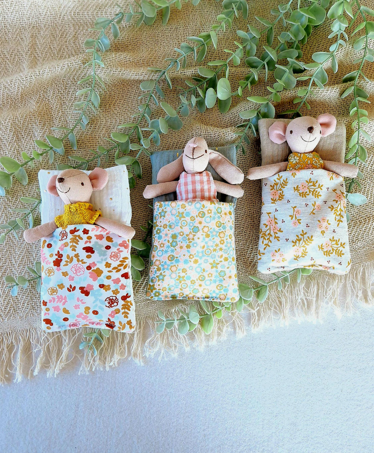 Soft Fabric Sleeping Bag – Vintage Flowers, 1:12 Scale