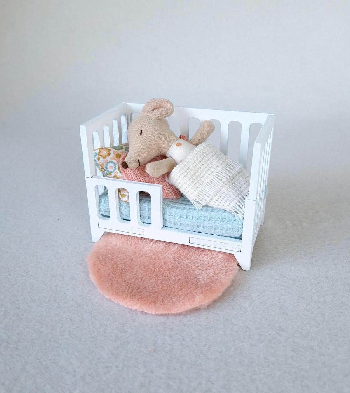 Miniature Baby Crib Set – White, handmade 1:12 miniature