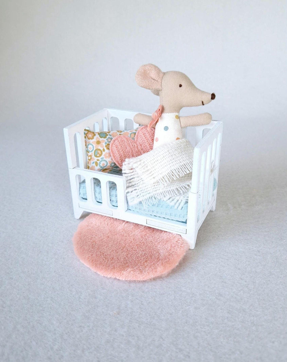 Miniature Baby Crib Set – White, handmade 1:12 miniature – photo 4