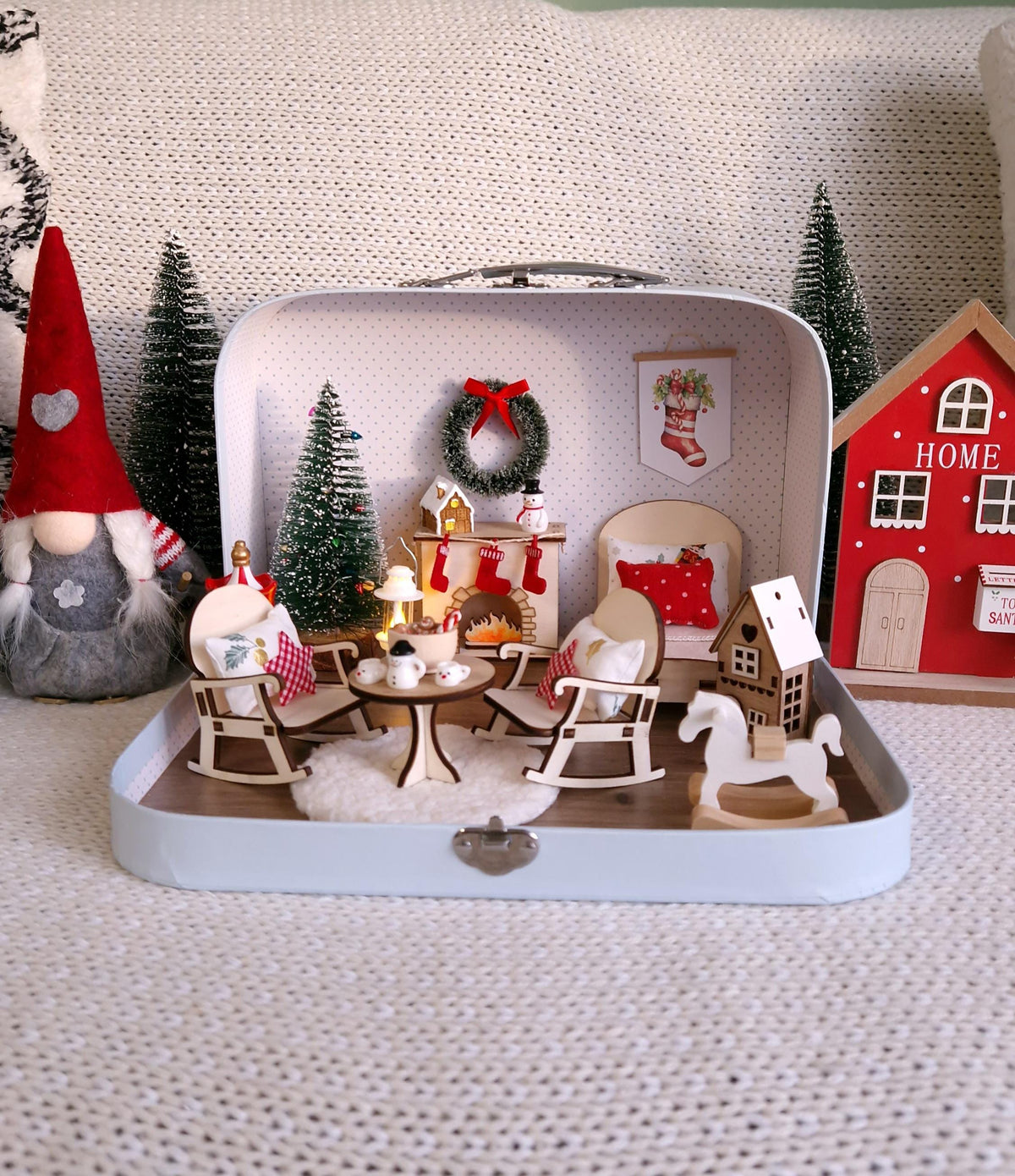 Advent Calendar – Medium Suitcase Dollhouse – photo 1