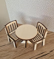 DIY-Miniatur-Essgruppe – Stuhl- und Tisch-Duo