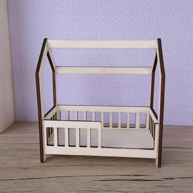 DIY Miniature Playhouse Bed – Wooden Dollhouse Bed for Maileg & Dolls