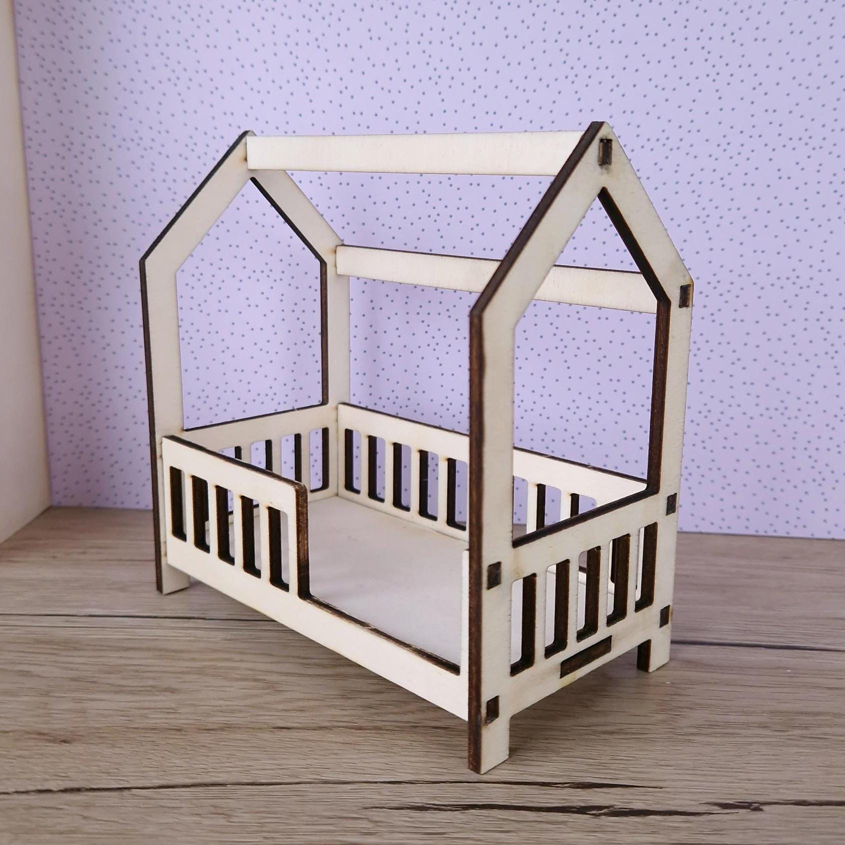 DIY Miniature Playhouse Bed – Wooden Dollhouse Bed for Maileg & Dolls