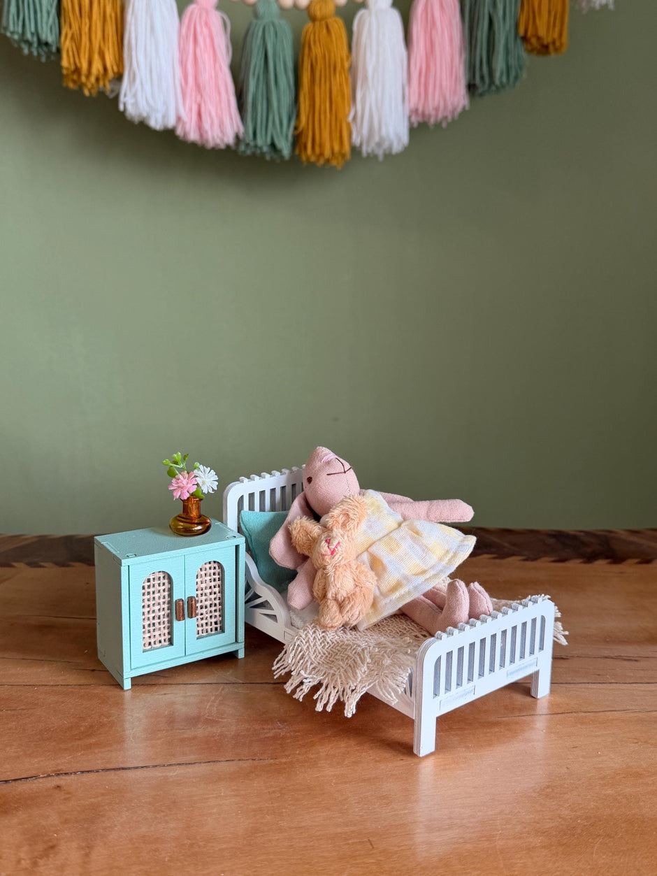 Ballerina Bedroom Set – Bed with Bedding, handmade 1:12 miniature – photo 5
