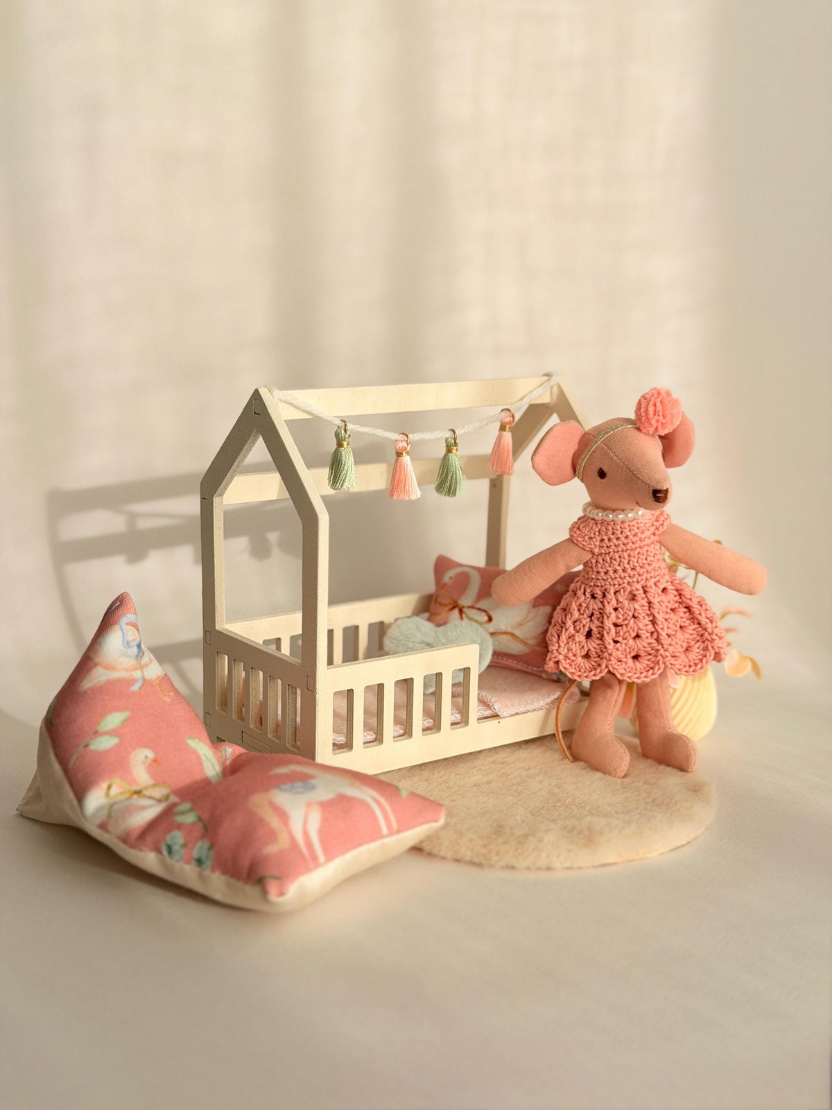 Ballerina Dollhouse Bedroom, 1:12 Scale, handmade – photo 6