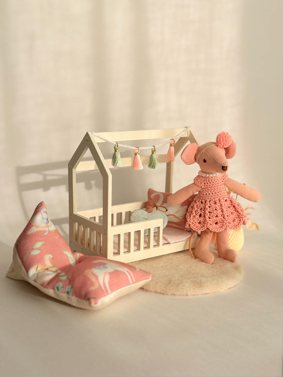 Ballerina Dollhouse Bedroom, 1:12 Scale, handmade – photo 6