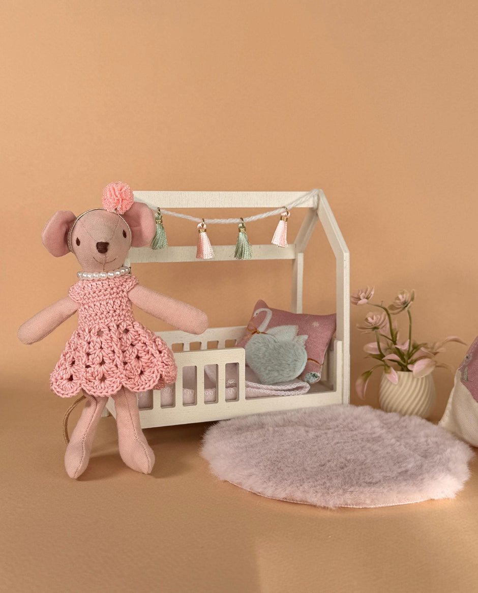 Ballerina Dollhouse Bedroom, 1:12 Scale, handmade – photo 8