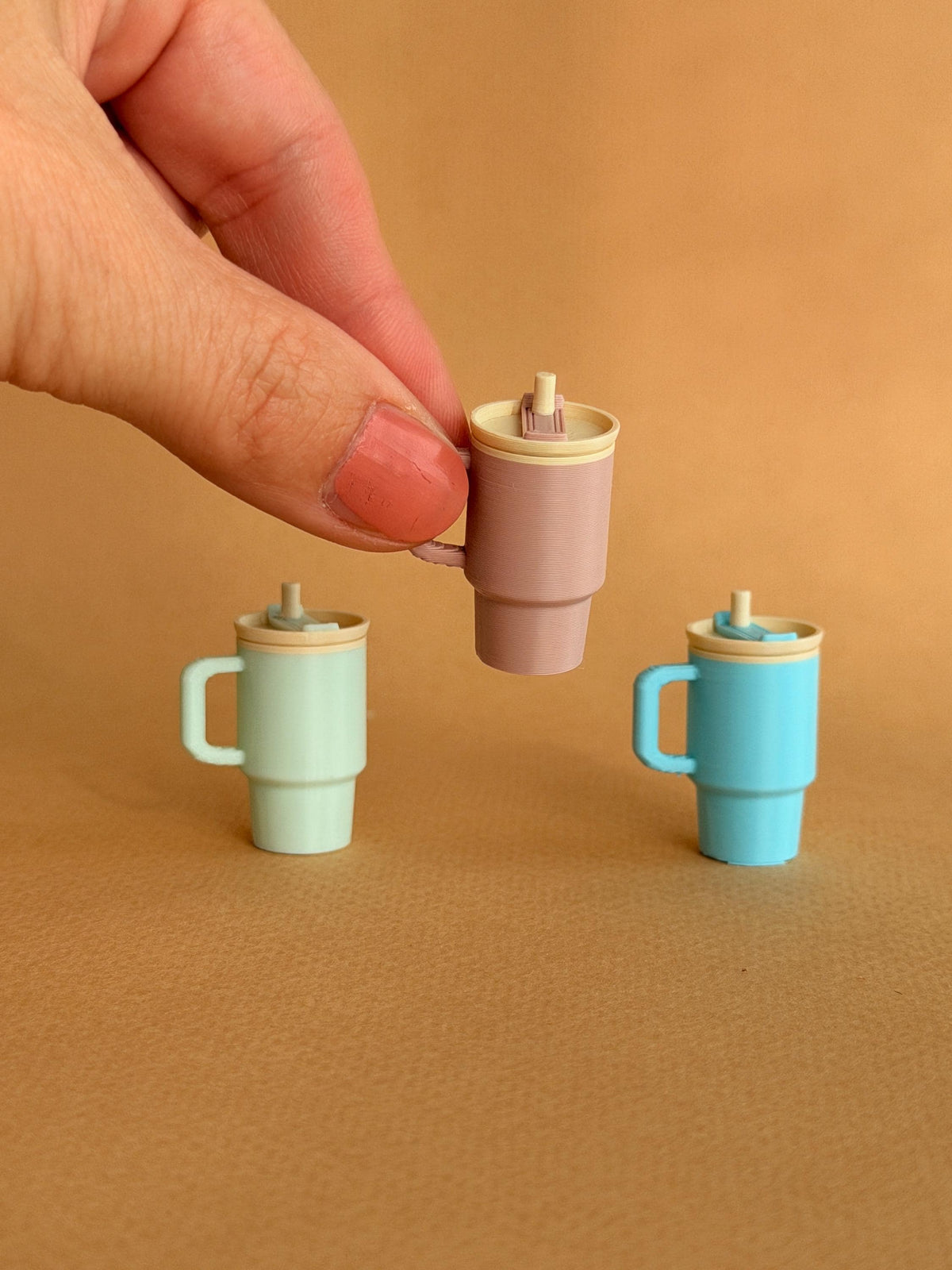 Miniature Tumbler with Straw for Dolls and Mice, 1:12 dollhouse accessory